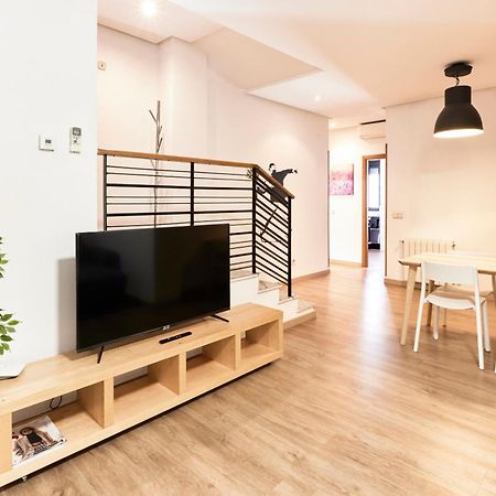Alojamiento Santa Rosa Madrid Exterior photo