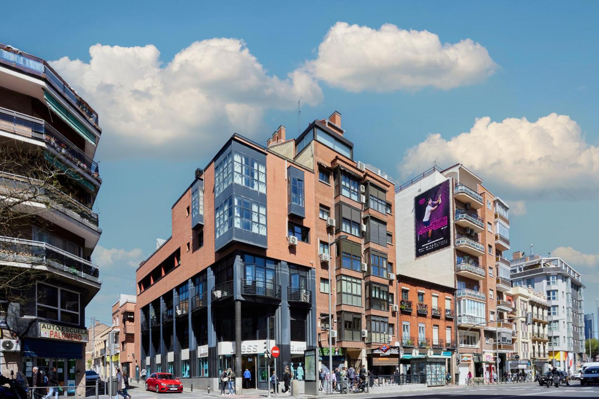 Alojamiento Santa Rosa Madrid Exterior photo