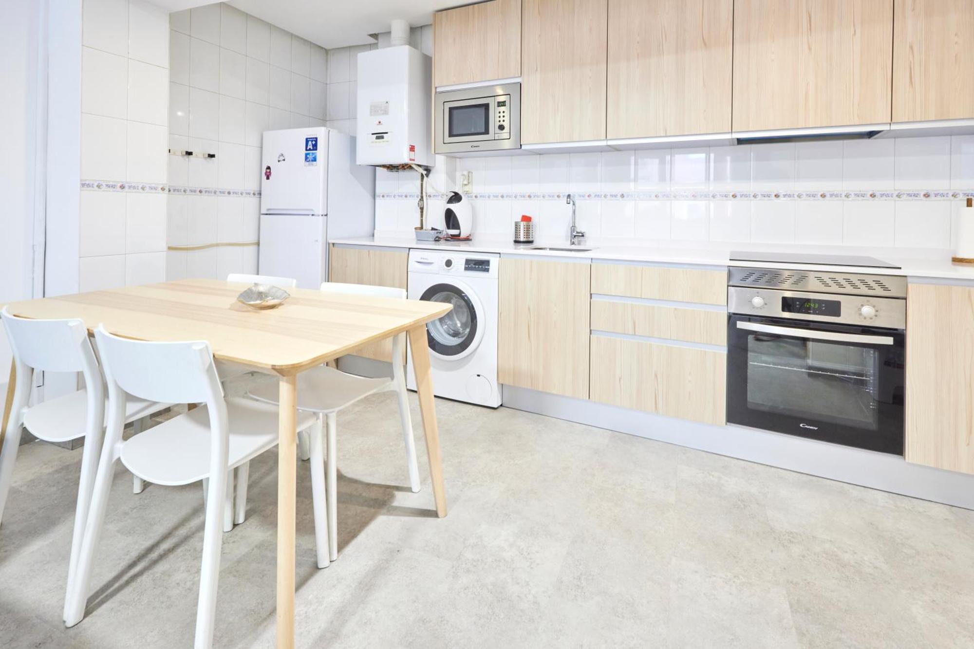 Alojamiento Santa Rosa Madrid Exterior photo