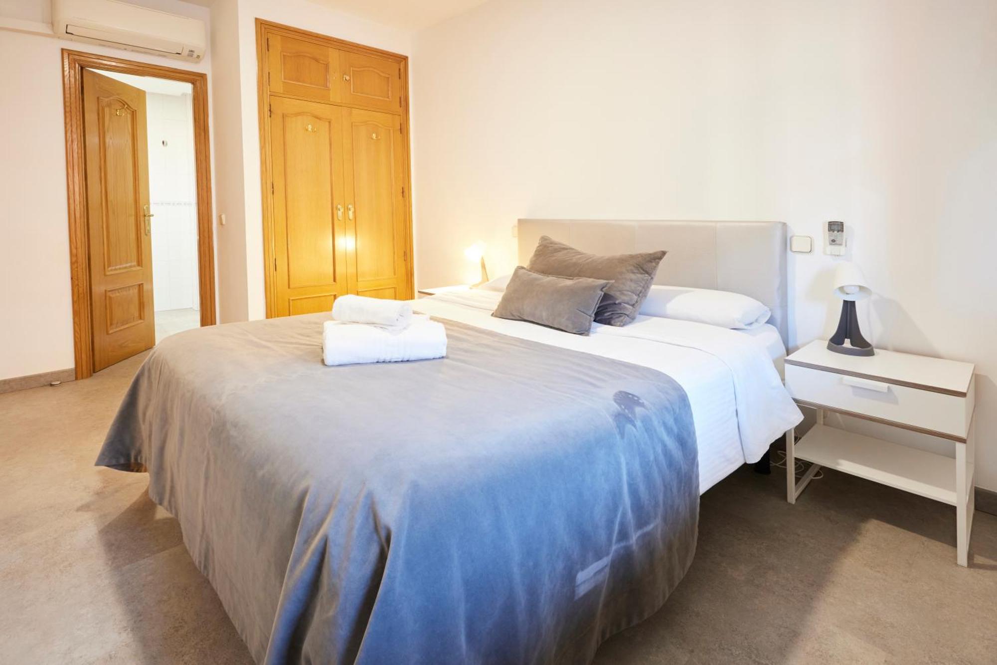 Alojamiento Santa Rosa Madrid Exterior photo