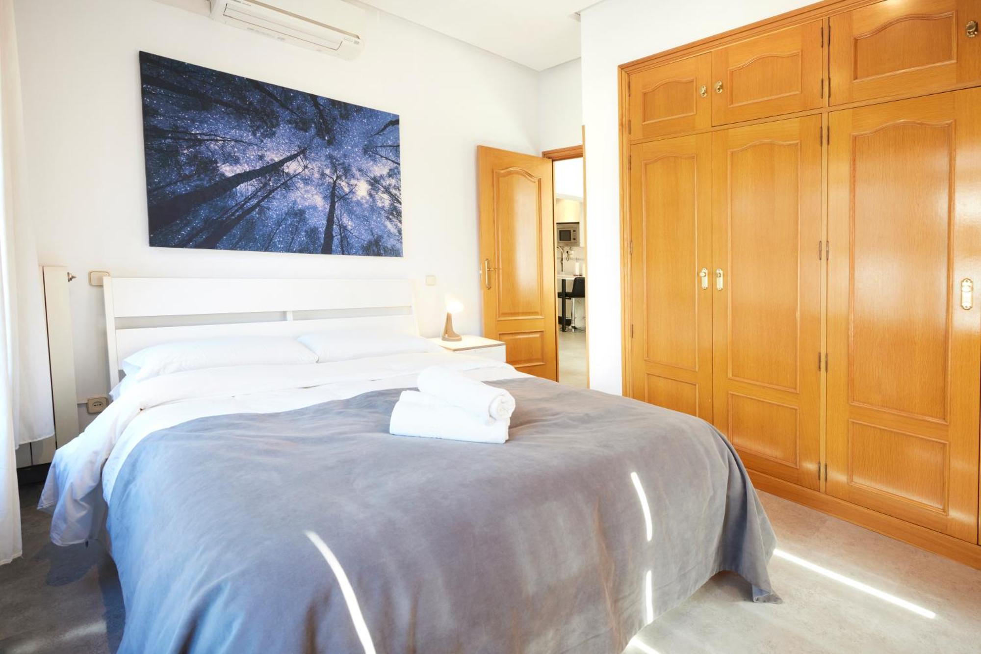 Alojamiento Santa Rosa Madrid Exterior photo